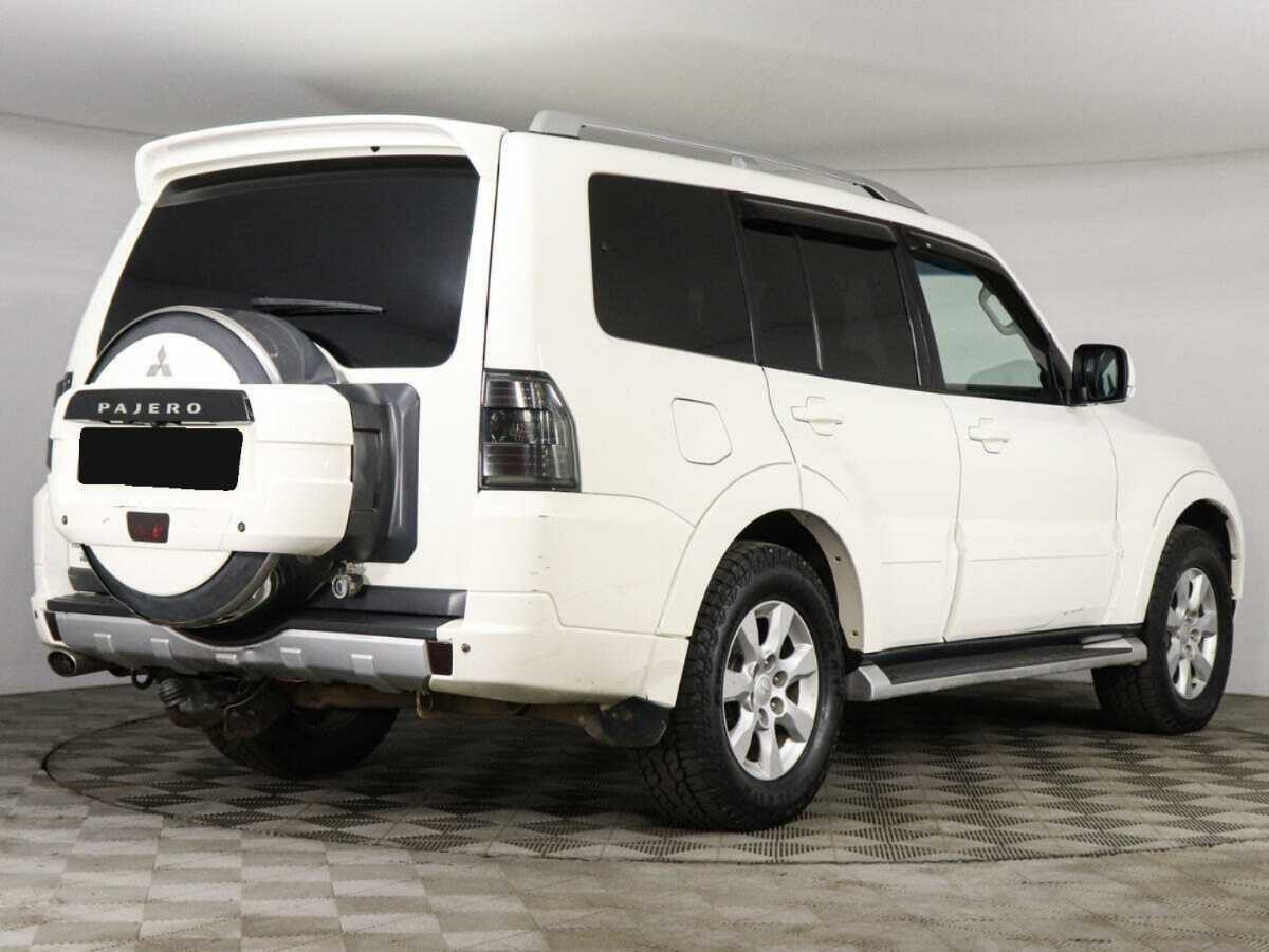 Купить Mitsubishi Pajero с пробегом. Фото: #4