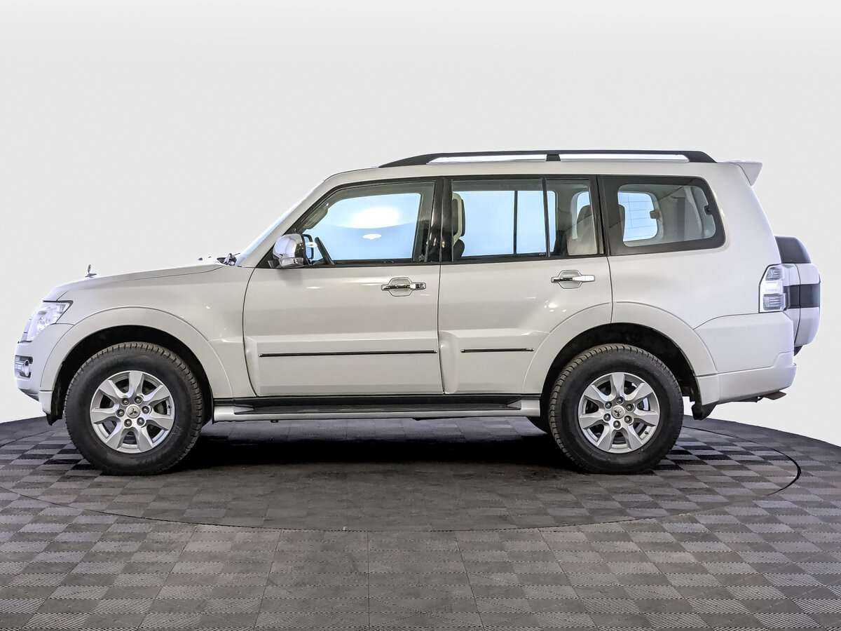 Купить Mitsubishi Pajero с пробегом. Фото: #7
