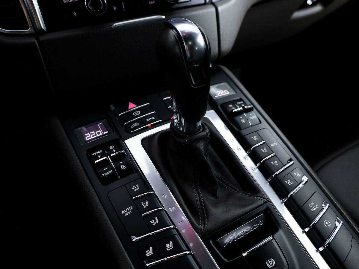 Купить Porsche Macan с пробегом. Фото: #22