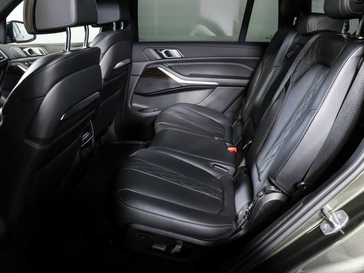 Купить BMW X7 с пробегом. Фото: #6