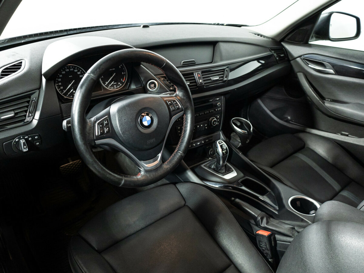 Купить BMW X1 с пробегом. Фото: #10