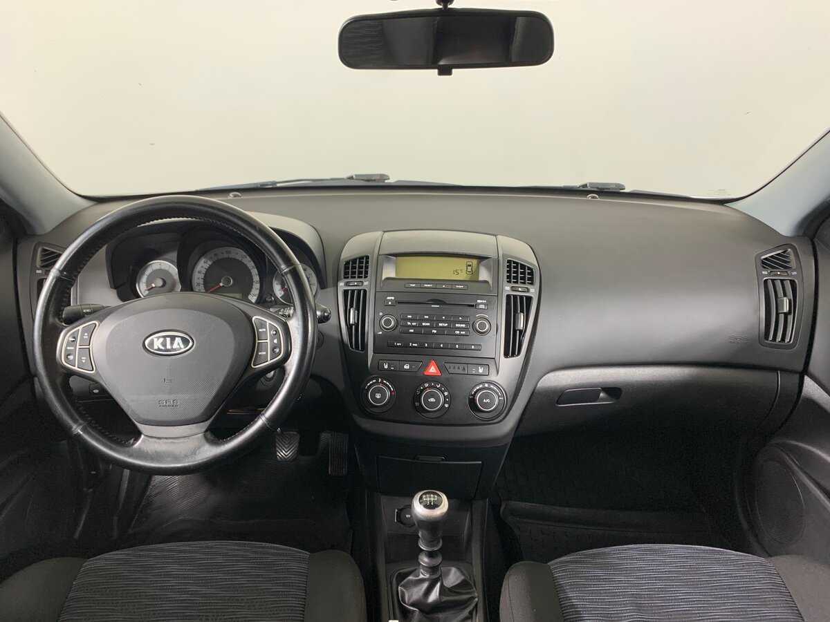 Купить Kia Ceed с пробегом. Фото: #10