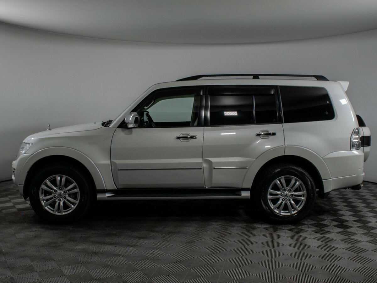 Купить Mitsubishi Pajero с пробегом. Фото: #7