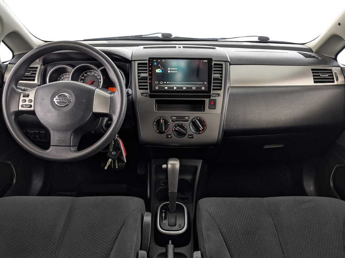 Купить Nissan Tiida с пробегом. Фото: #13