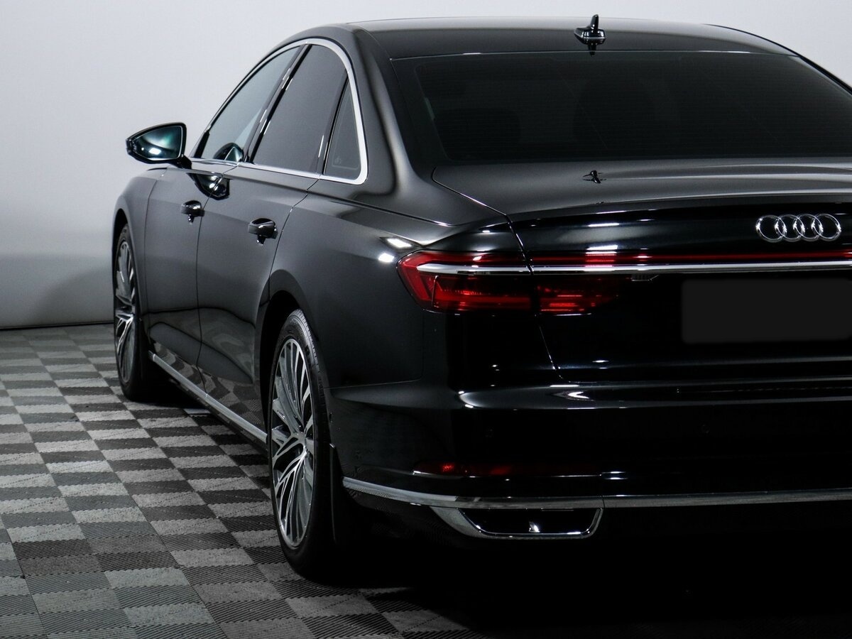 Купить Audi A8 с пробегом. Фото: #17