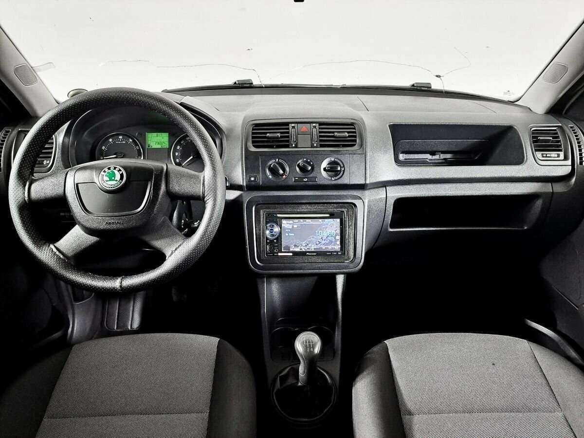 Купить Skoda Fabia с пробегом. Фото: #11