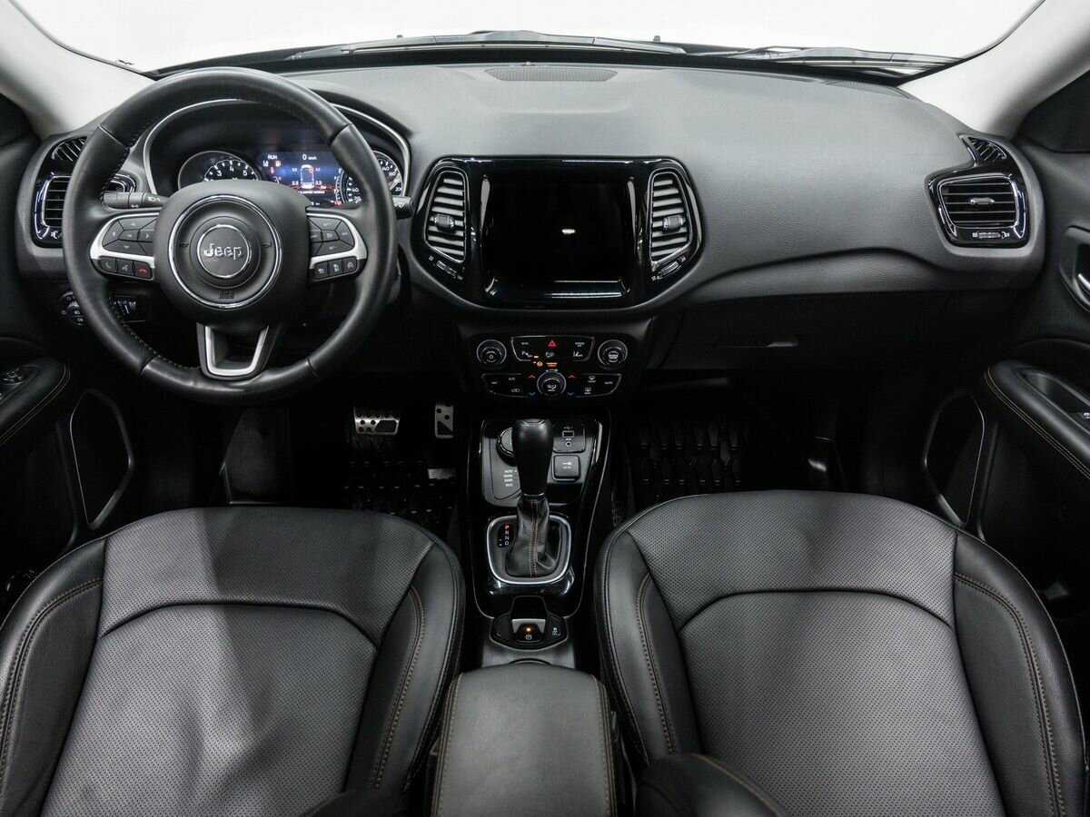 Купить Jeep Compass с пробегом. Фото: #10