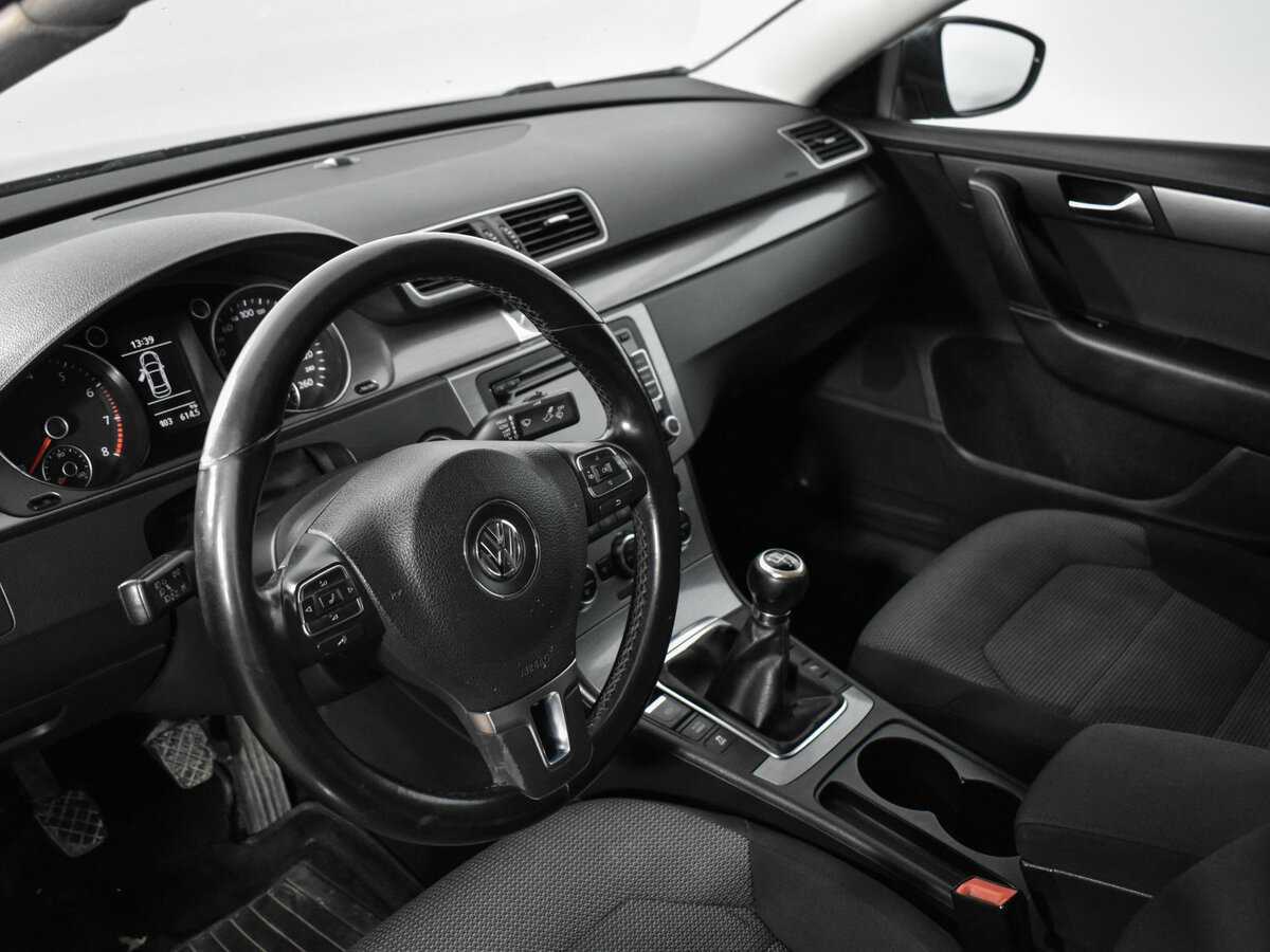 Купить Volkswagen Passat с пробегом. Фото: #7