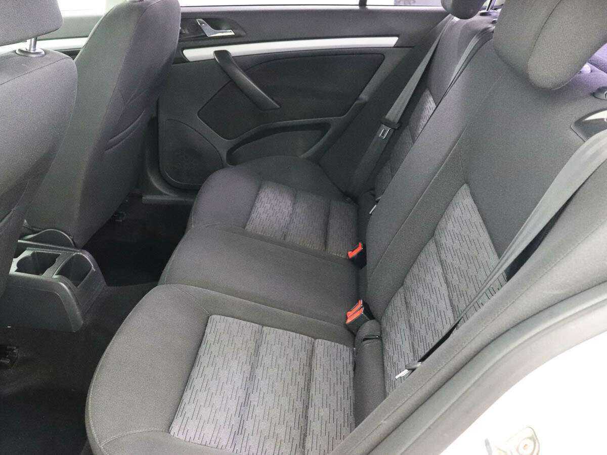 Купить Skoda Octavia с пробегом. Фото: #7