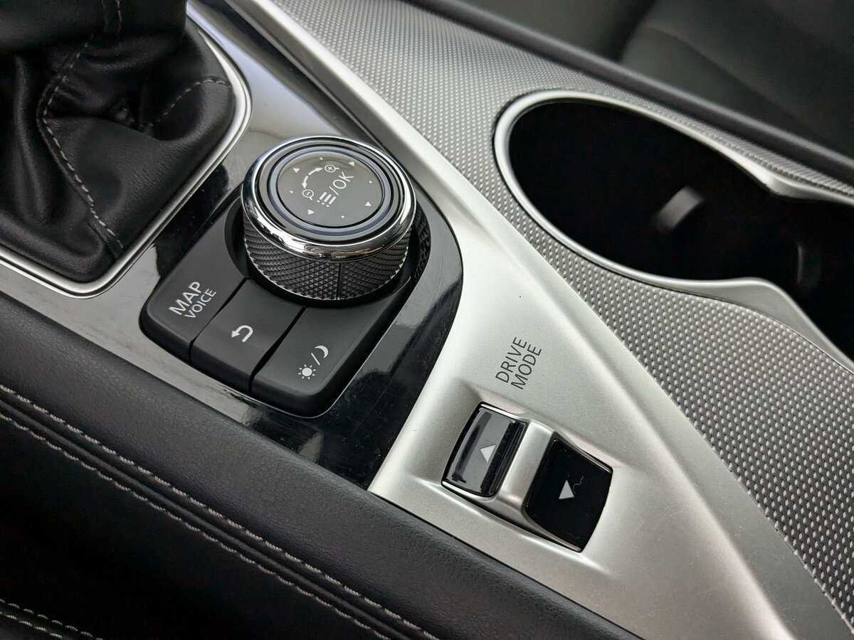 Купить Infiniti Q50 с пробегом. Фото: #10