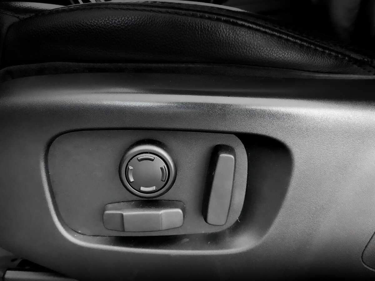 Купить Land Rover Discovery с пробегом. Фото: #20
