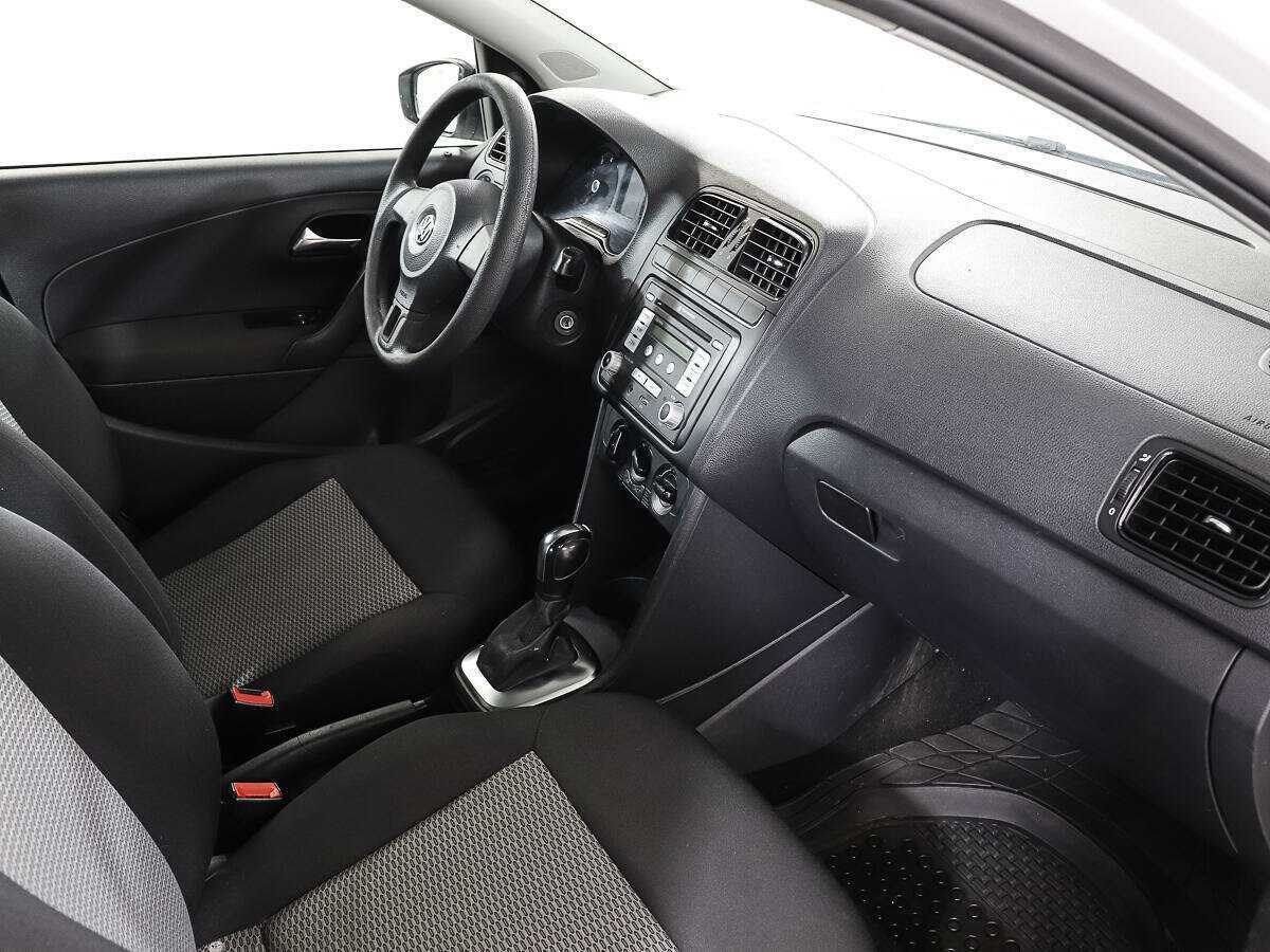 Купить Volkswagen Polo с пробегом. Фото: #7