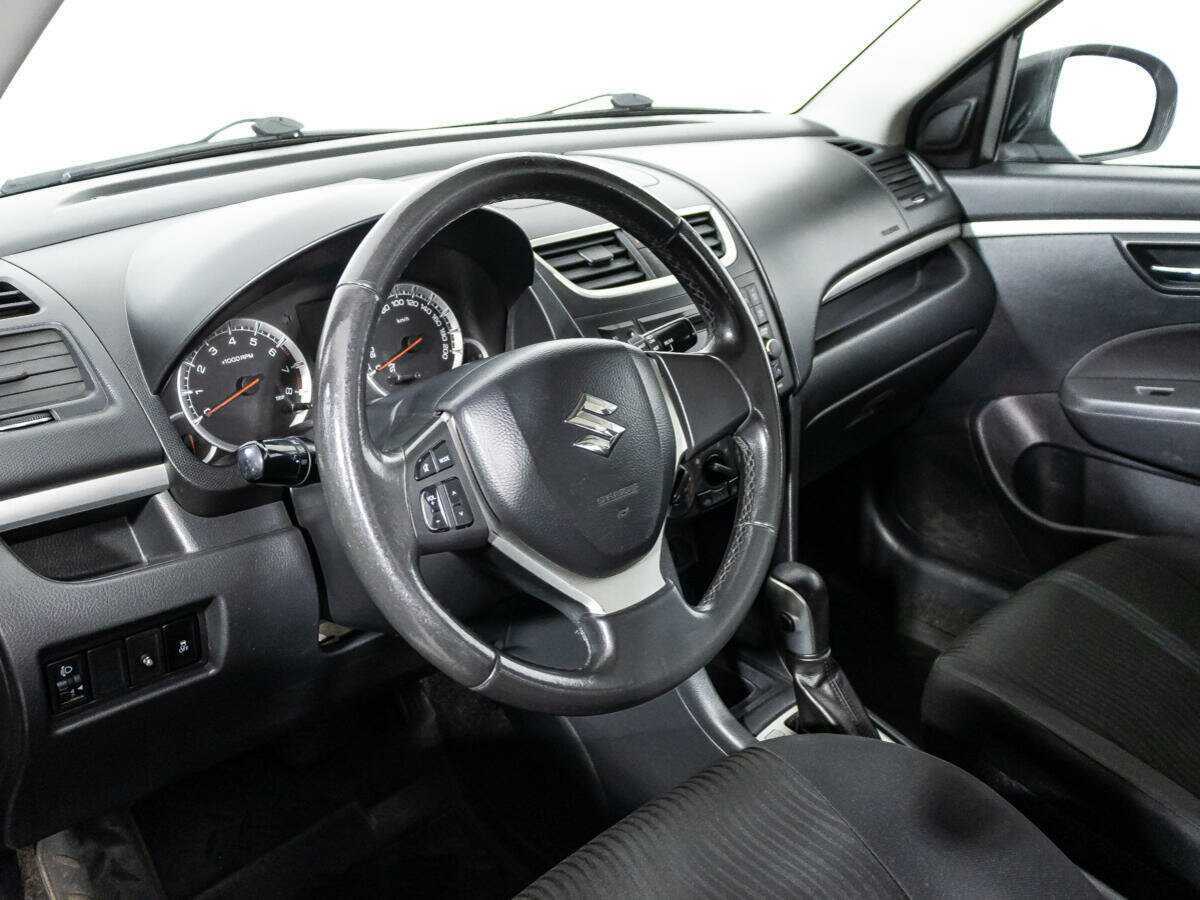 Купить Suzuki Swift с пробегом. Фото: #10