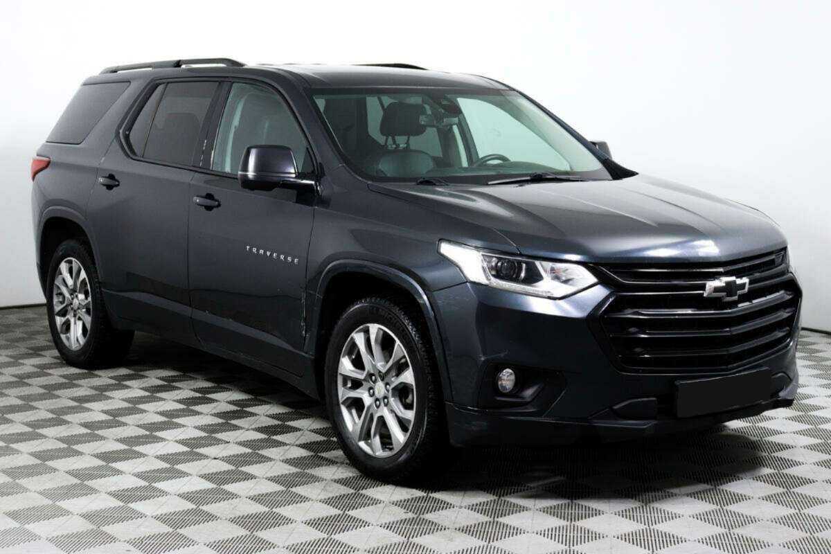 Купить Chevrolet Traverse с пробегом. Фото: #2