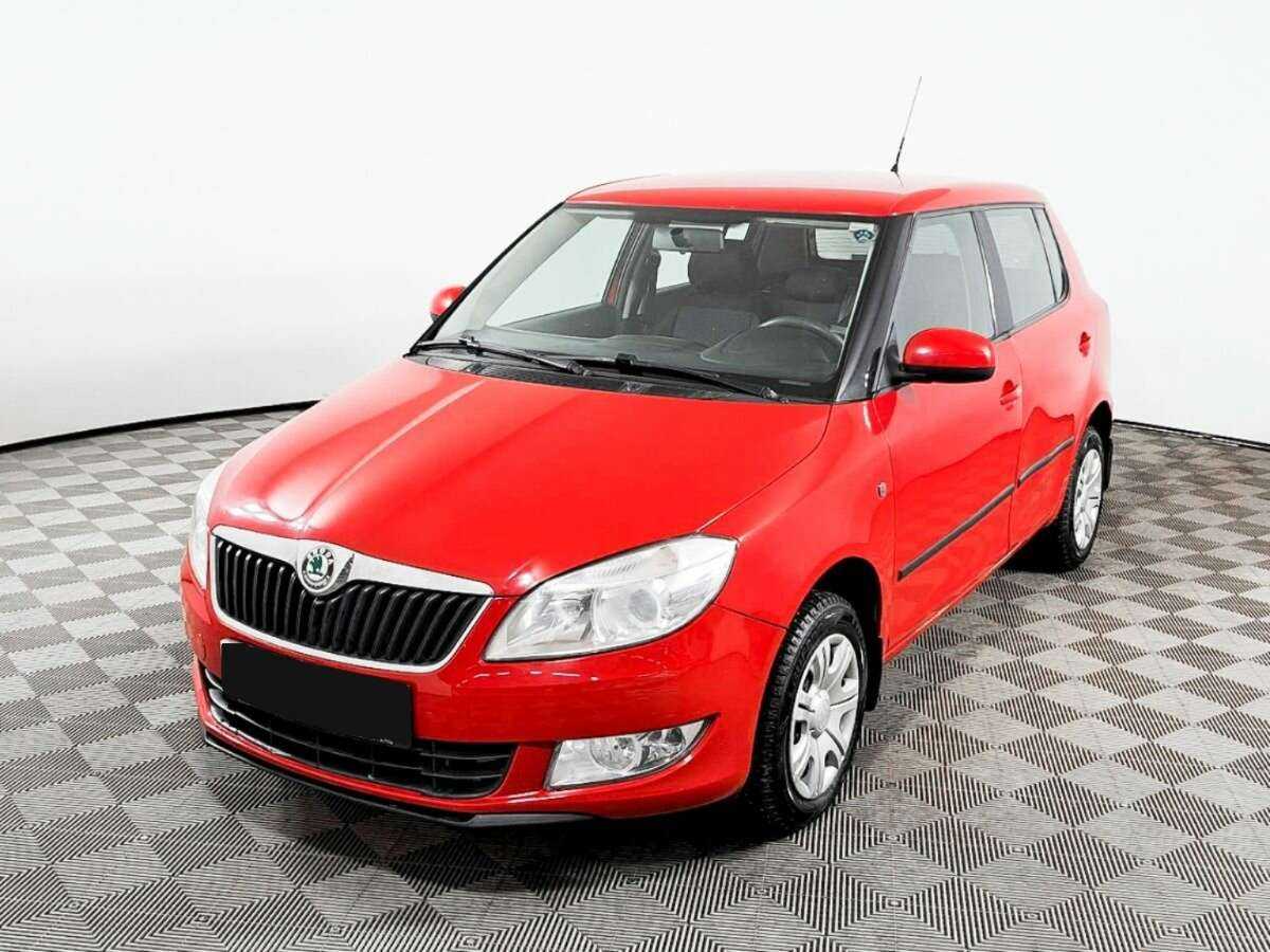 Купить Skoda Fabia с пробегом. Фото: #0