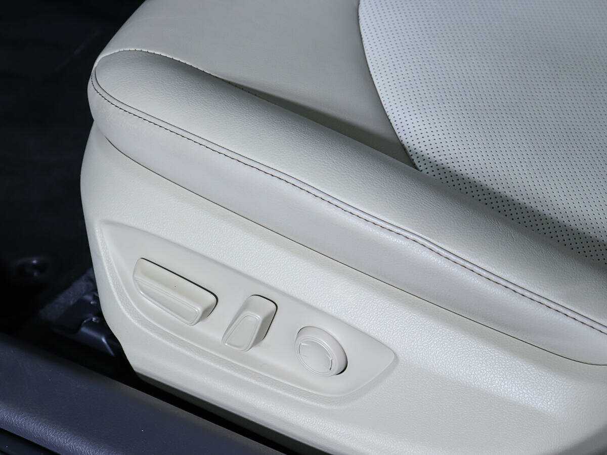 Купить Toyota Camry с пробегом. Фото: #17
