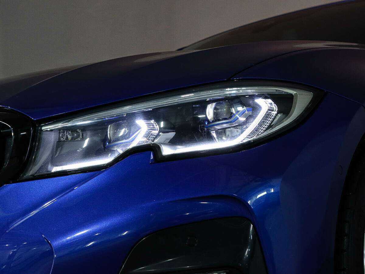 Купить BMW 3 серии с пробегом. Фото: #27