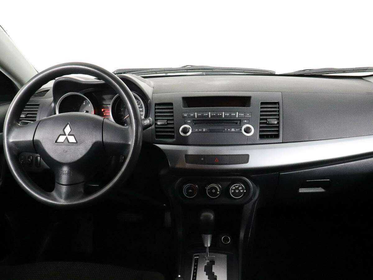Купить Mitsubishi Lancer с пробегом. Фото: #8