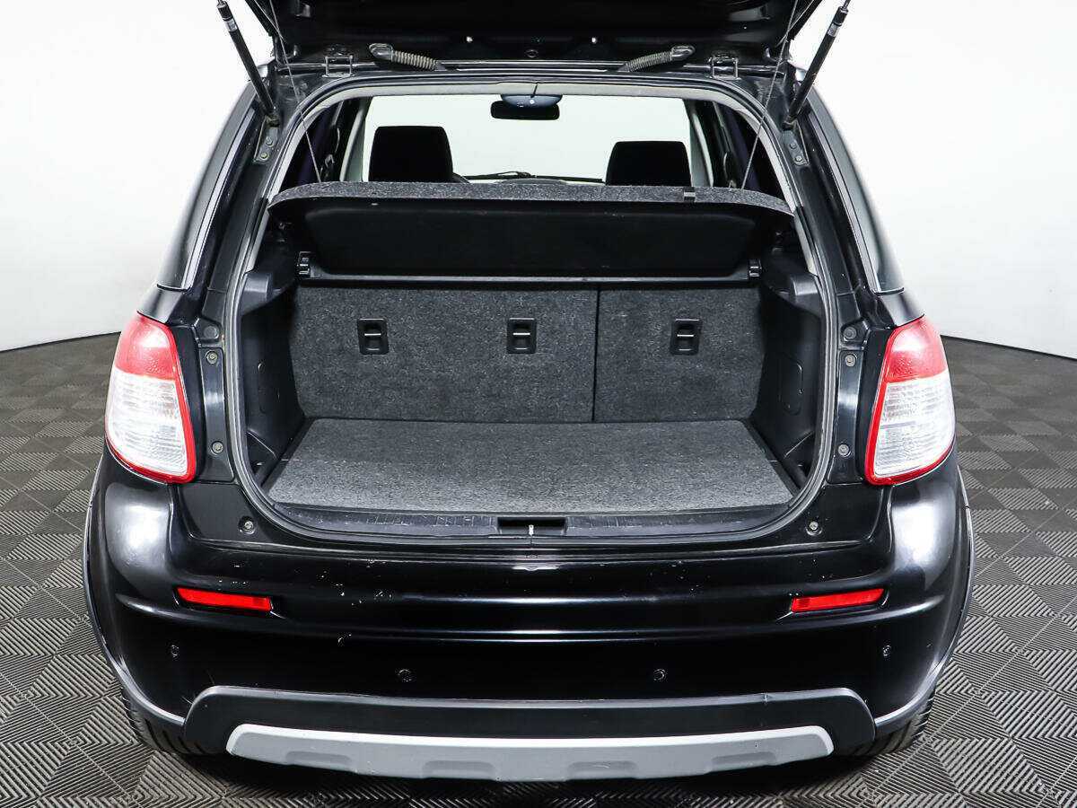 Купить Suzuki SX4 с пробегом. Фото: #9
