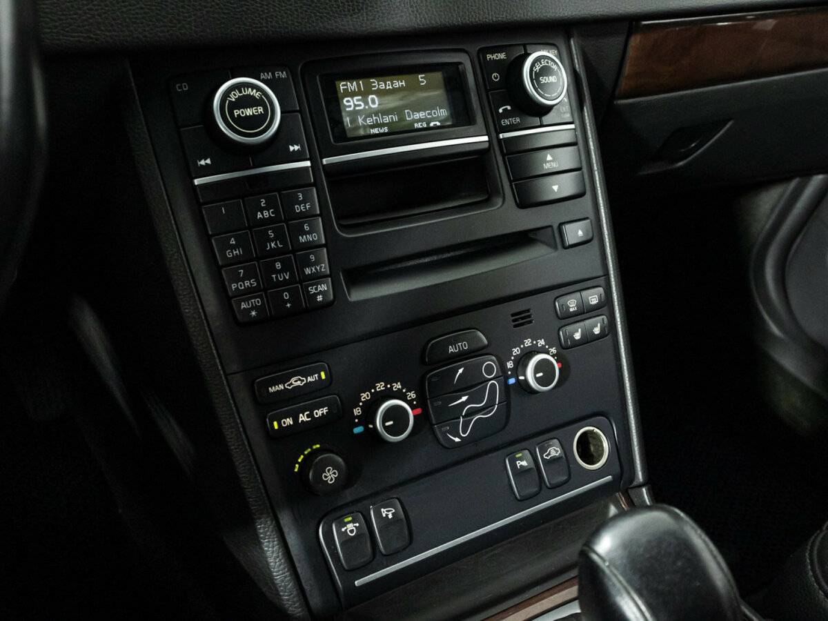 Купить Volvo XC90 с пробегом. Фото: #17