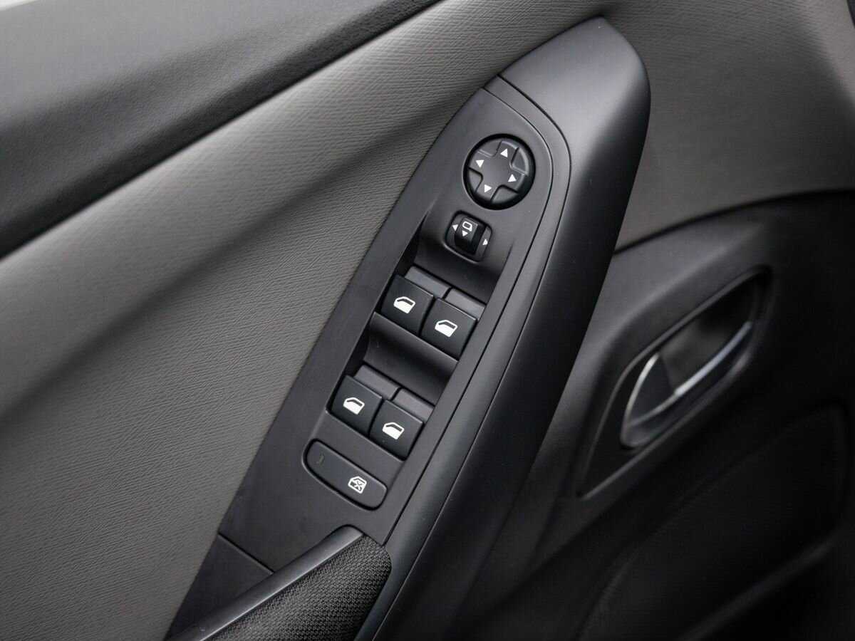 Купить Citroen C4 Picasso с пробегом. Фото: #14