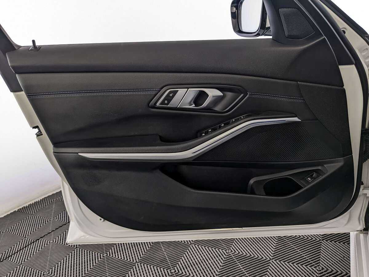 Купить BMW 3 серии с пробегом. Фото: #14