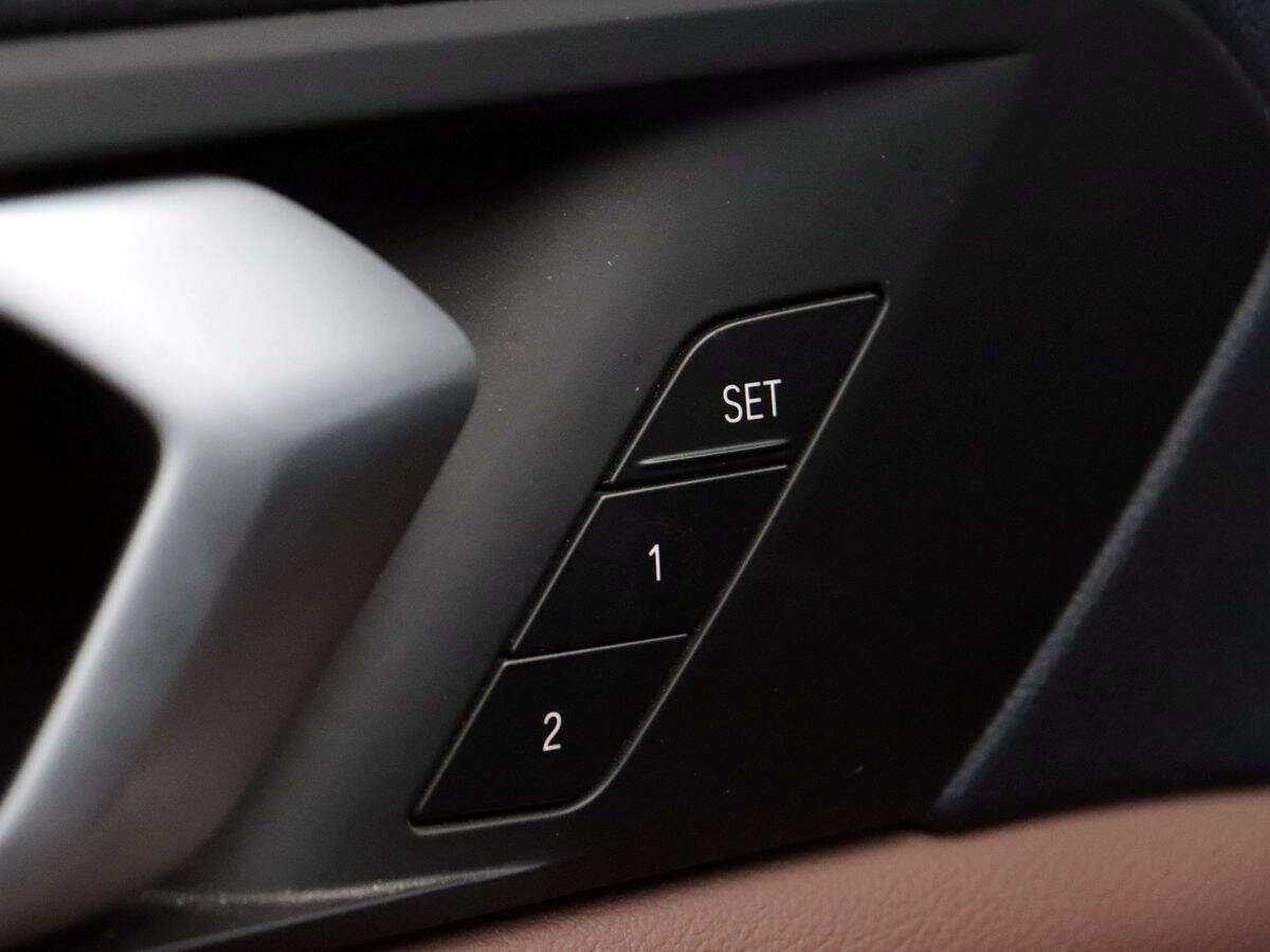 Купить BMW X5 с пробегом. Фото: #11