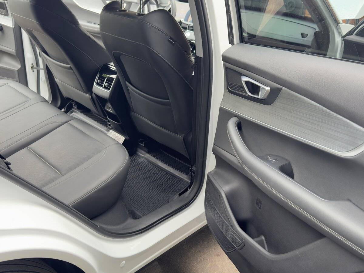 Купить Chery Tiggo 7 Pro Max с пробегом. Фото: #8