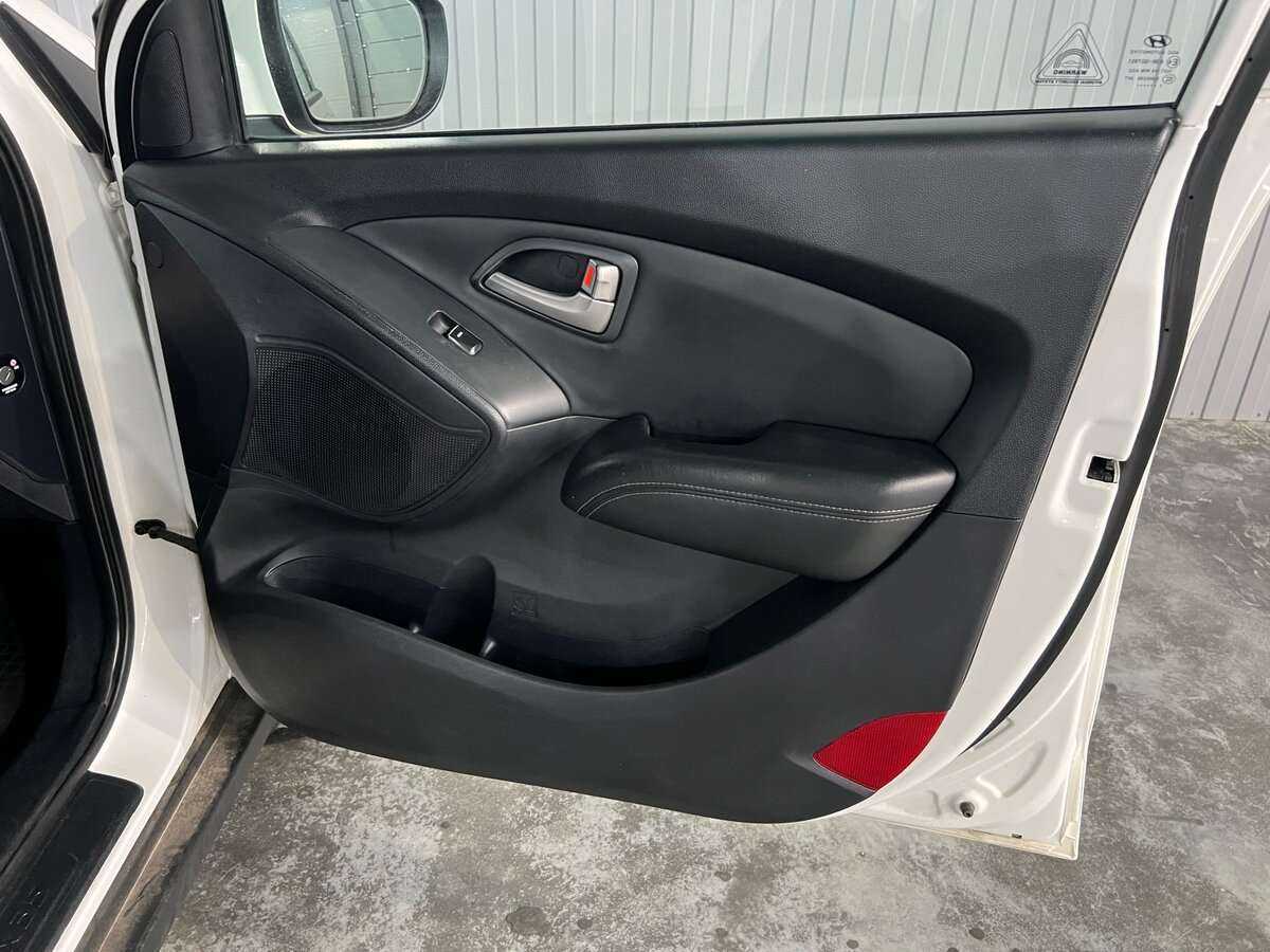Купить Hyundai ix35 с пробегом. Фото: #13