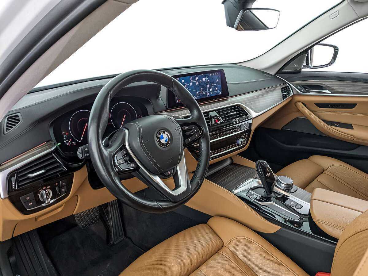 Купить BMW 5 серии с пробегом. Фото: #10