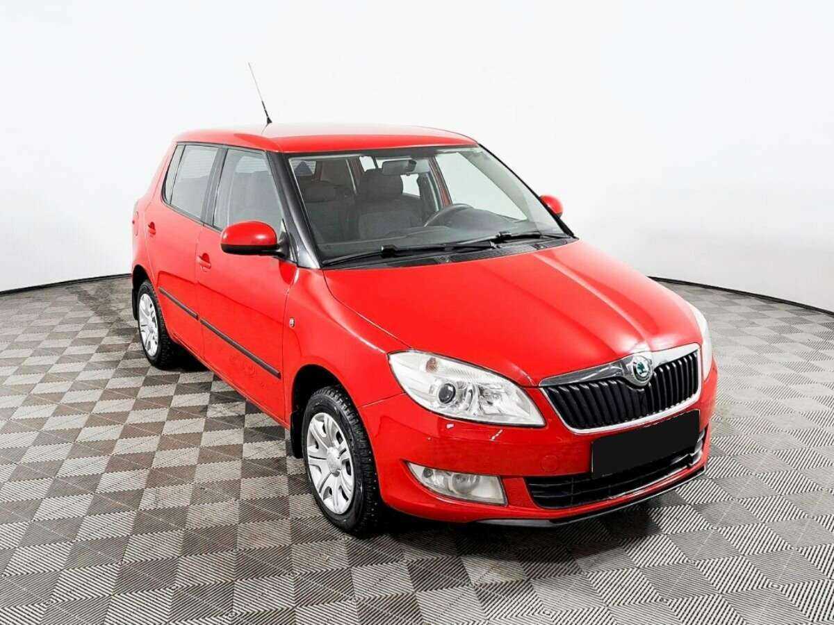 Купить Skoda Fabia с пробегом. Фото: #2