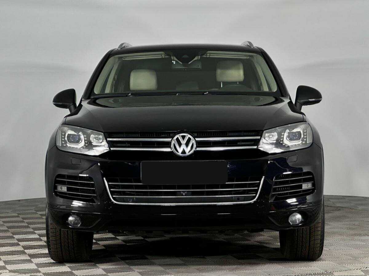 Купить Volkswagen Touareg с пробегом. Фото: #2