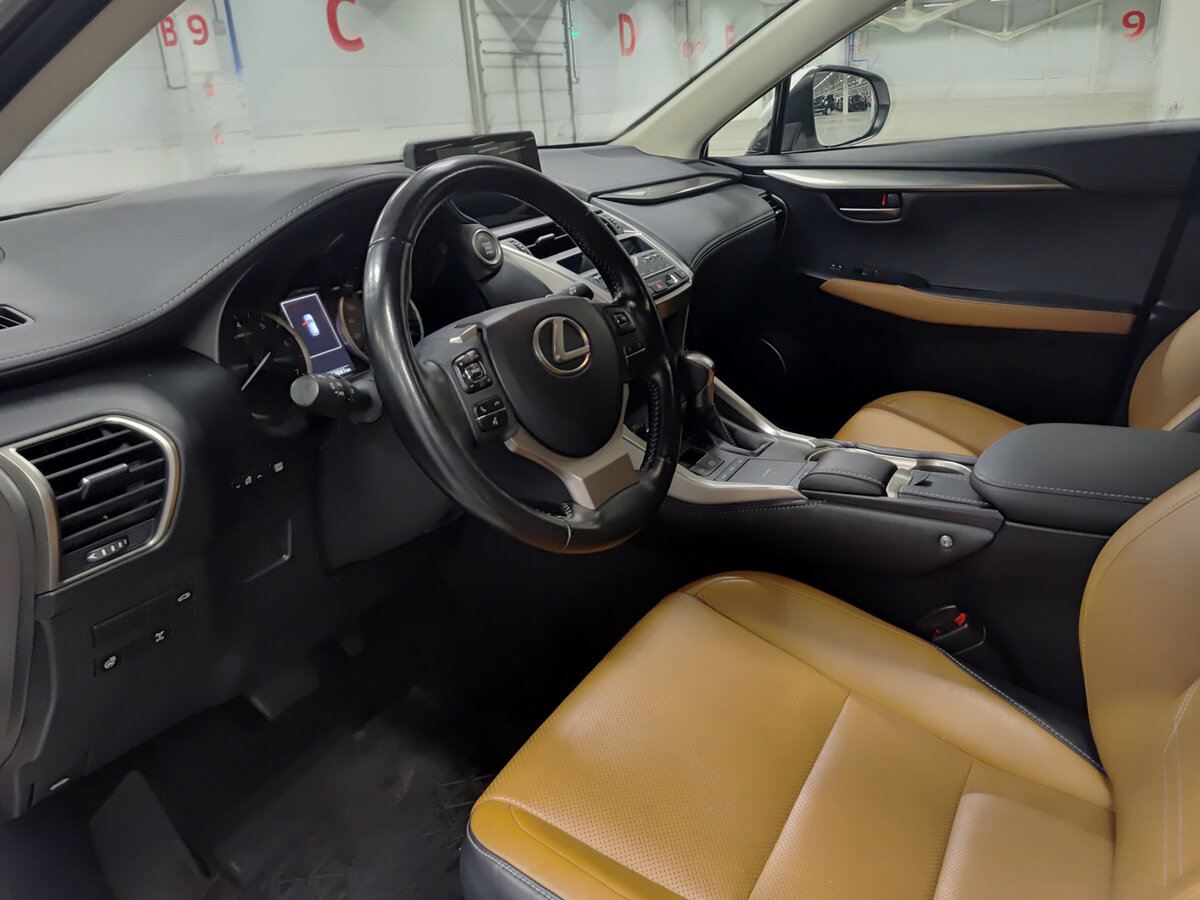 Купить Lexus NX с пробегом. Фото: #15