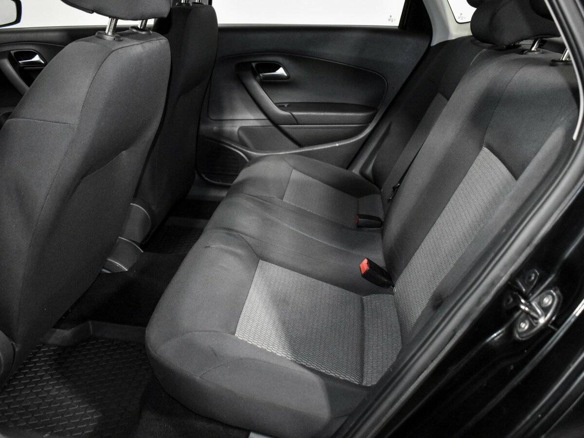 Купить Volkswagen Polo с пробегом. Фото: #10