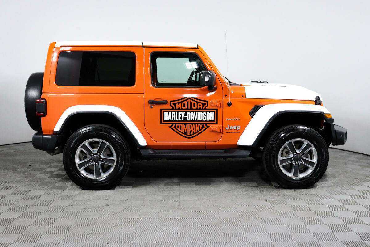 Купить Jeep Wrangler с пробегом. Фото: #3