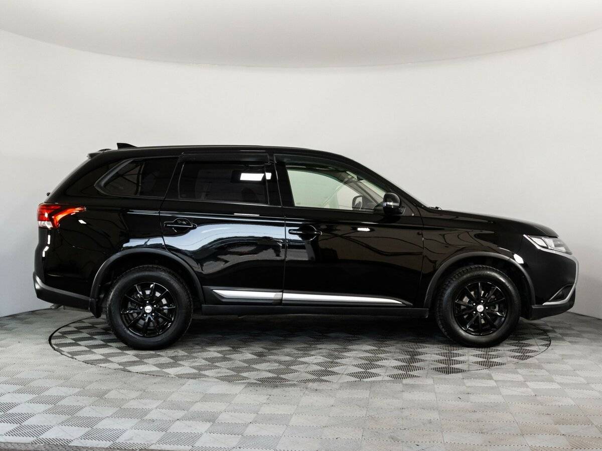 Купить Mitsubishi Outlander с пробегом. Фото: #3