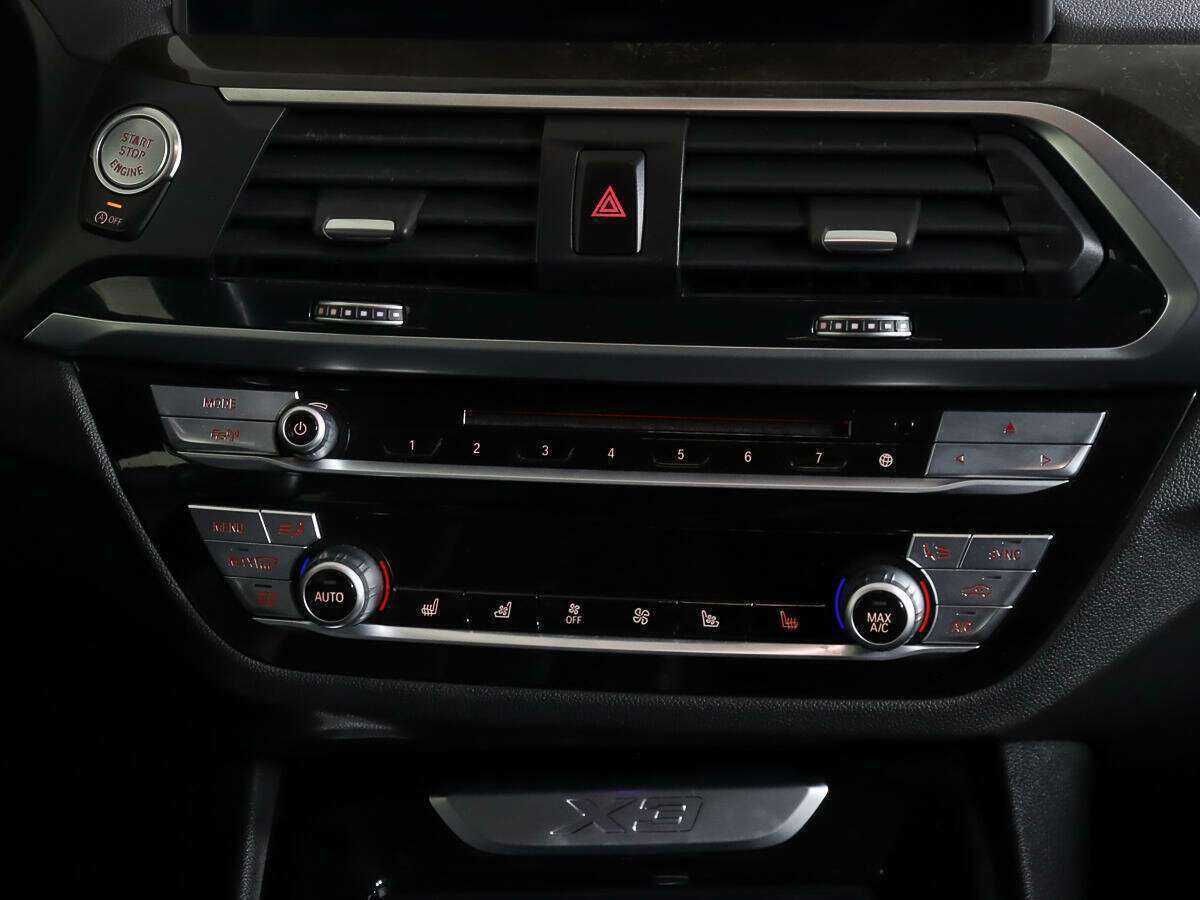 Купить BMW X3 с пробегом. Фото: #11