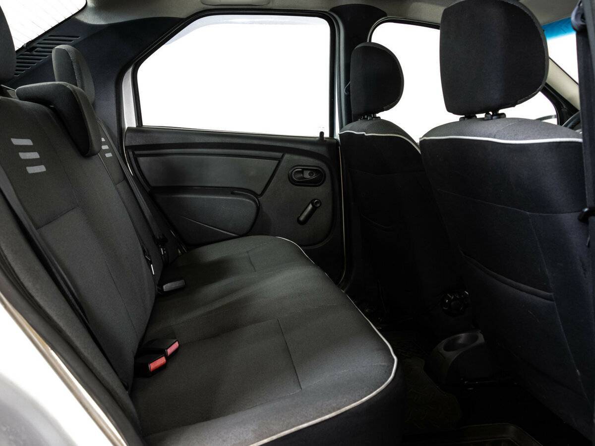 Купить Renault Logan с пробегом. Фото: #9