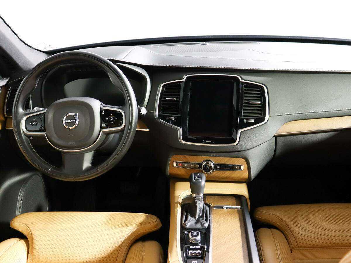 Купить Volvo XC90 с пробегом. Фото: #10