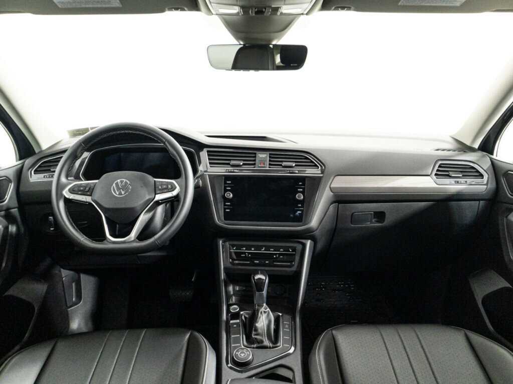 Купить Volkswagen Tiguan с пробегом. Фото: #12