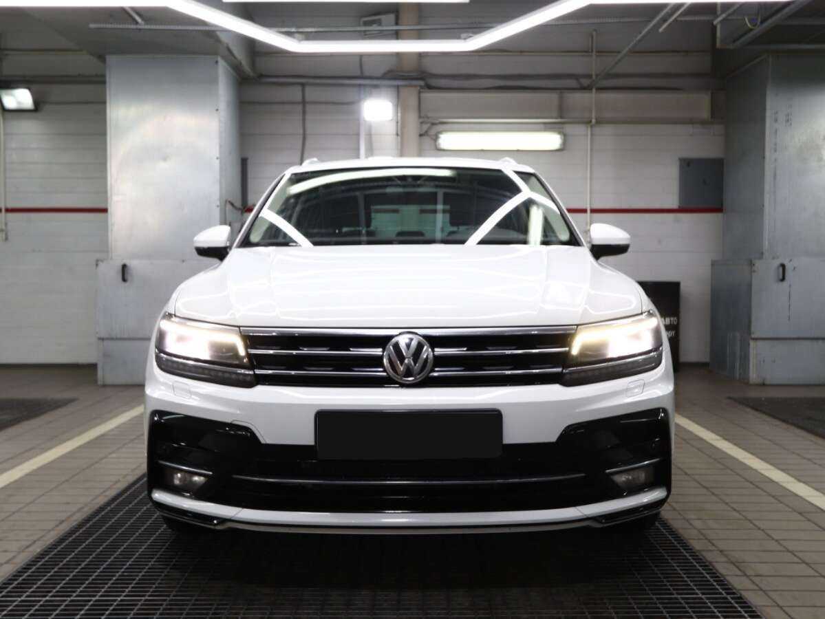 Купить Volkswagen Tiguan с пробегом. Фото: #2
