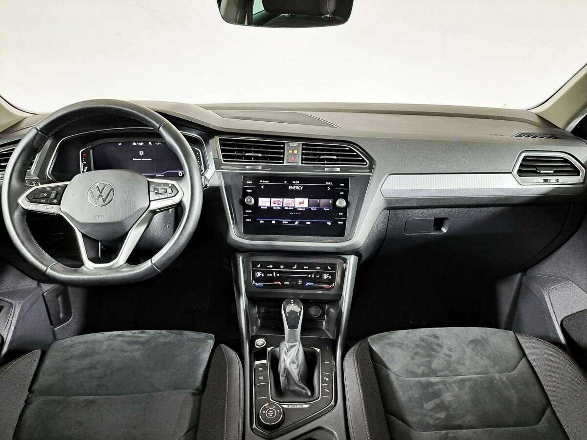 Купить Volkswagen Tiguan с пробегом. Фото: #11