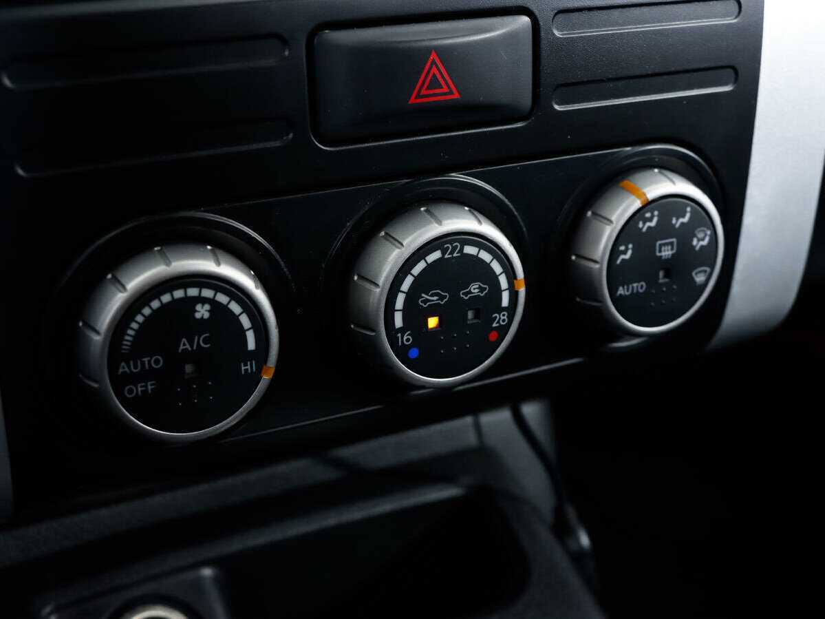 Купить Nissan X-Trail с пробегом. Фото: #11