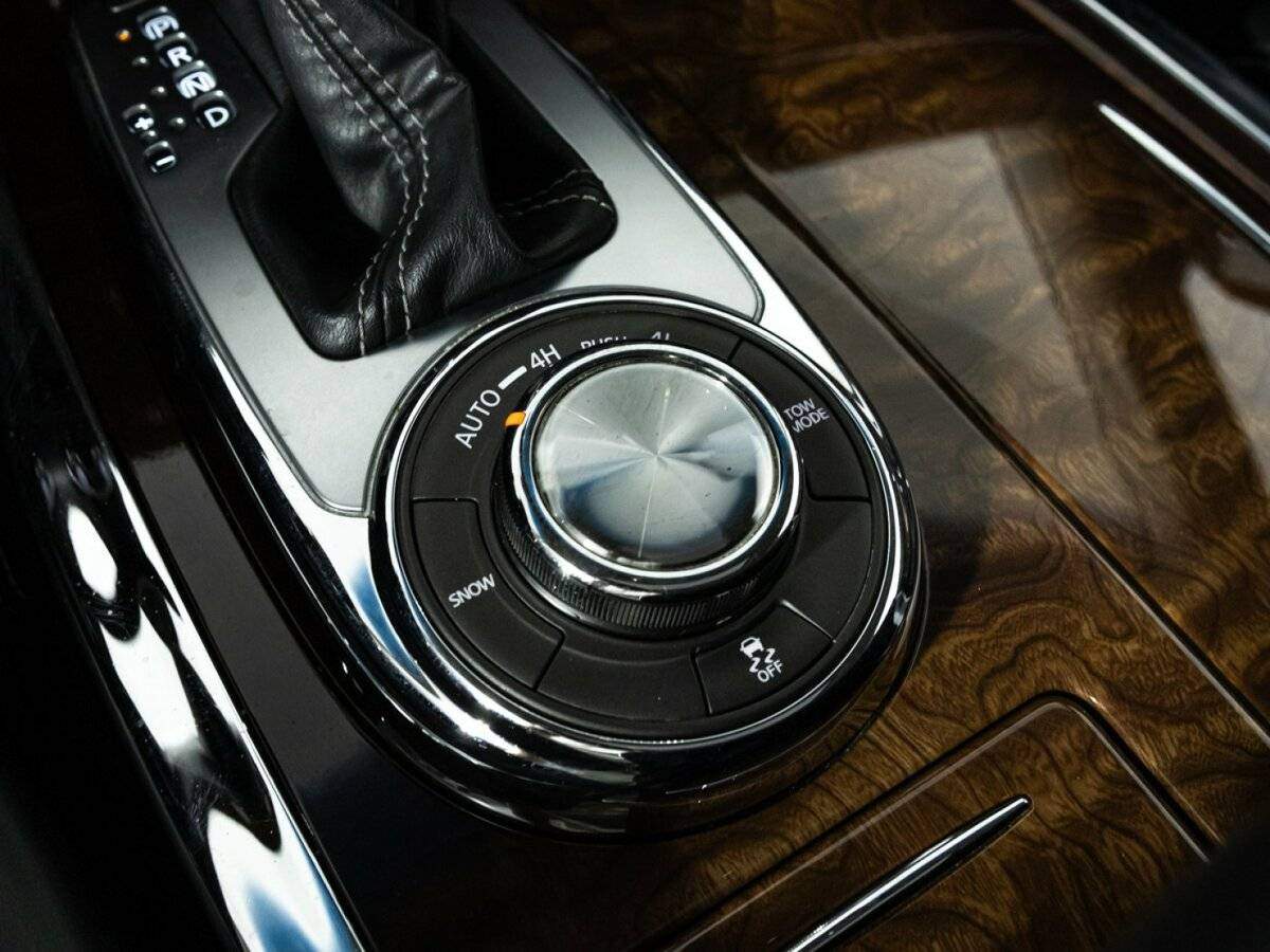 Купить Infiniti QX80 с пробегом. Фото: #24