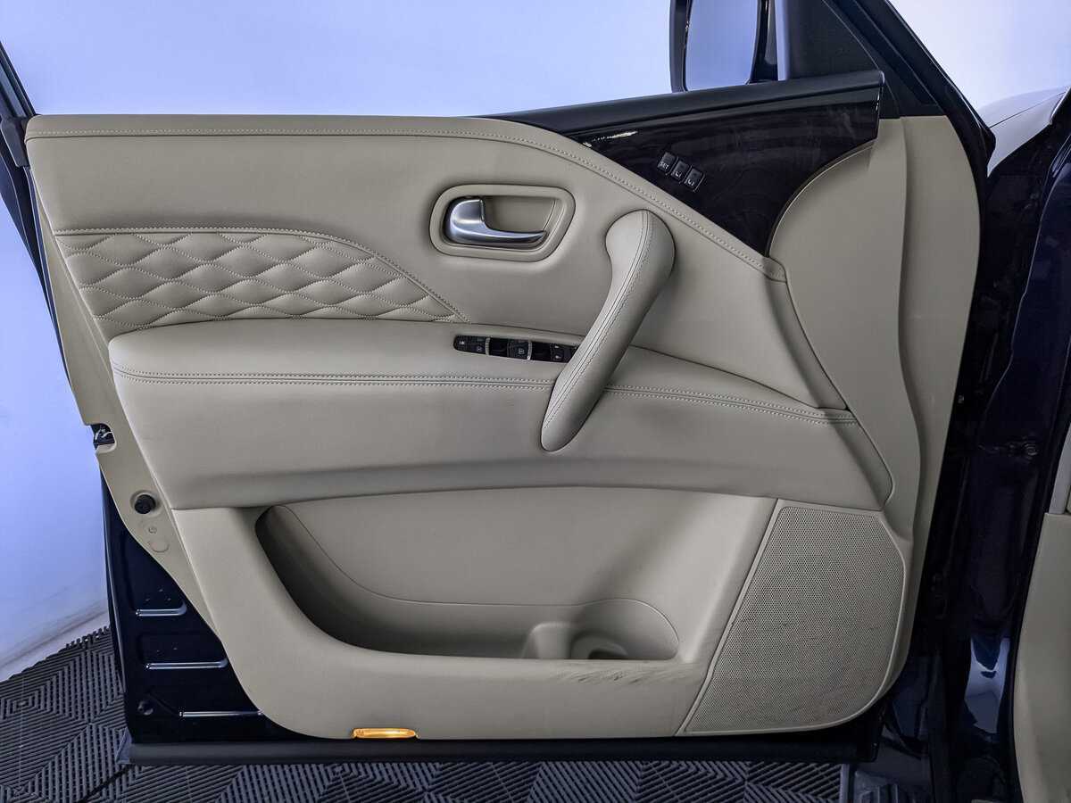 Купить Infiniti QX80 с пробегом. Фото: #14