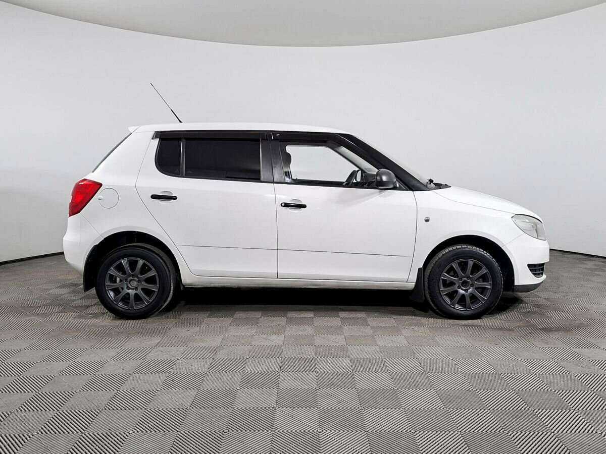 Купить Skoda Fabia с пробегом. Фото: #3