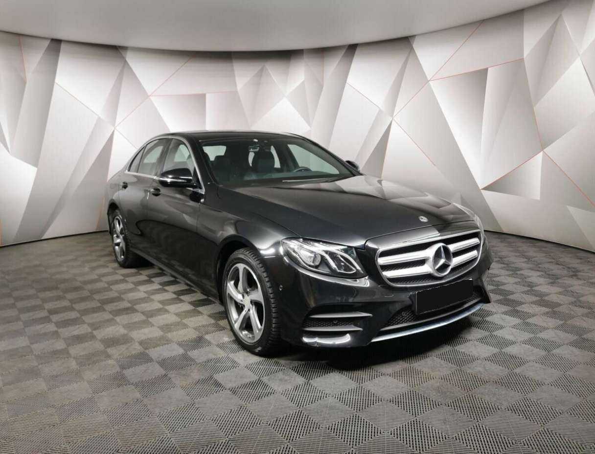 Купить Mercedes-Benz E-Класс с пробегом. Фото: #2