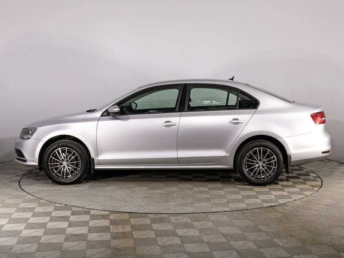 Купить Volkswagen Jetta с пробегом. Фото: #7