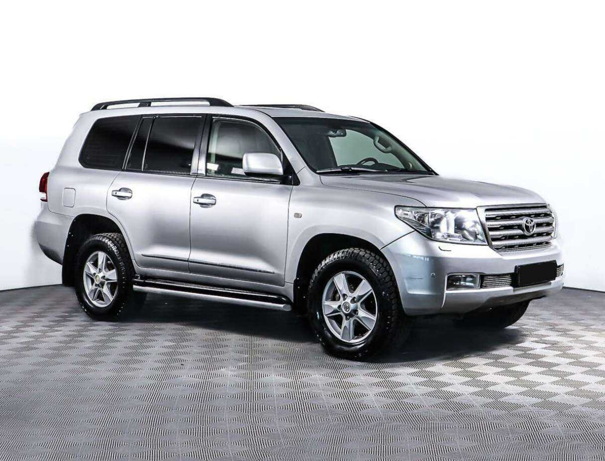 Купить Toyota Land Cruiser с пробегом. Фото: #2