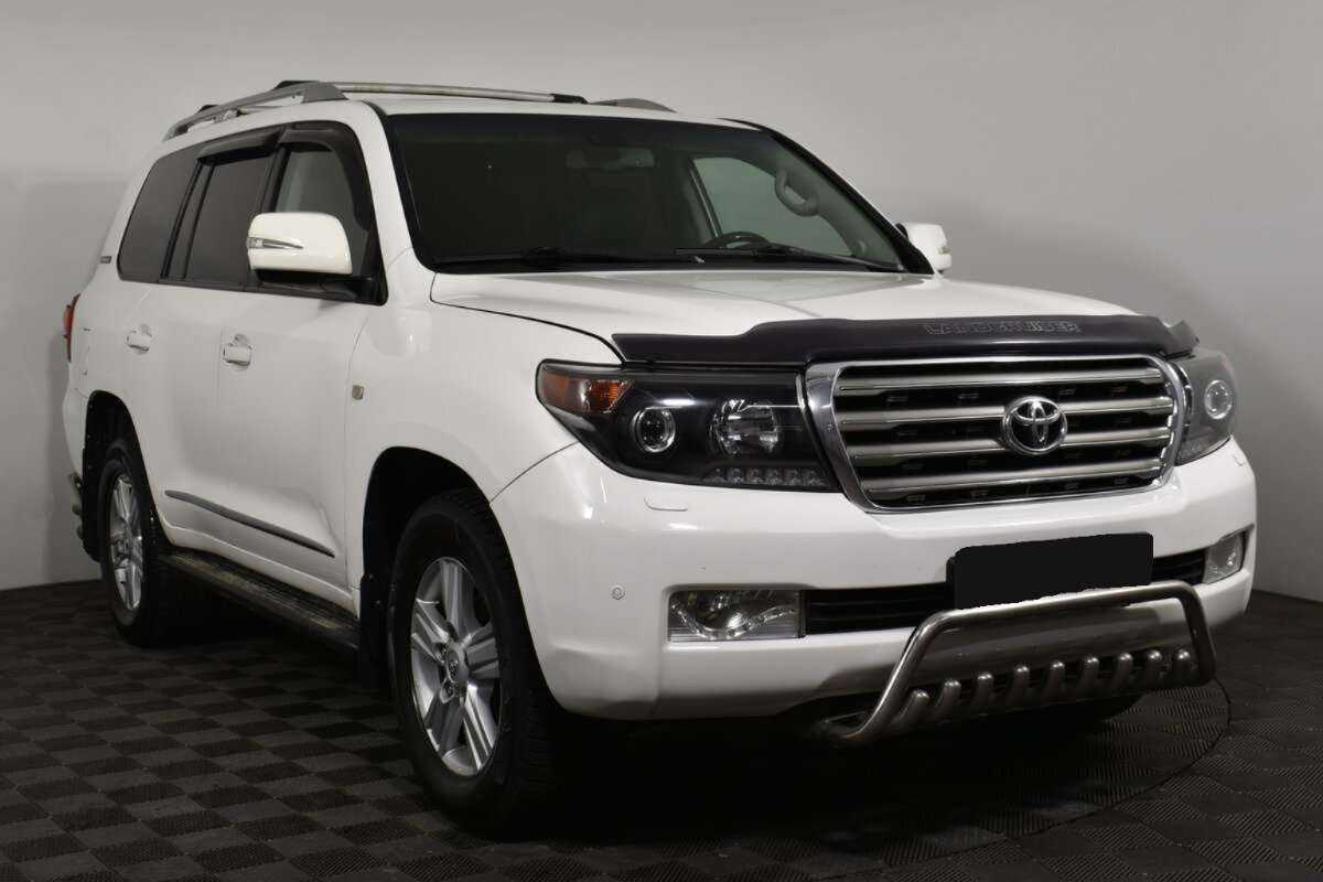 Купить Toyota Land Cruiser с пробегом. Фото: #2